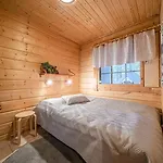 Levillas Kaetkaenlenkki 6a * Levi